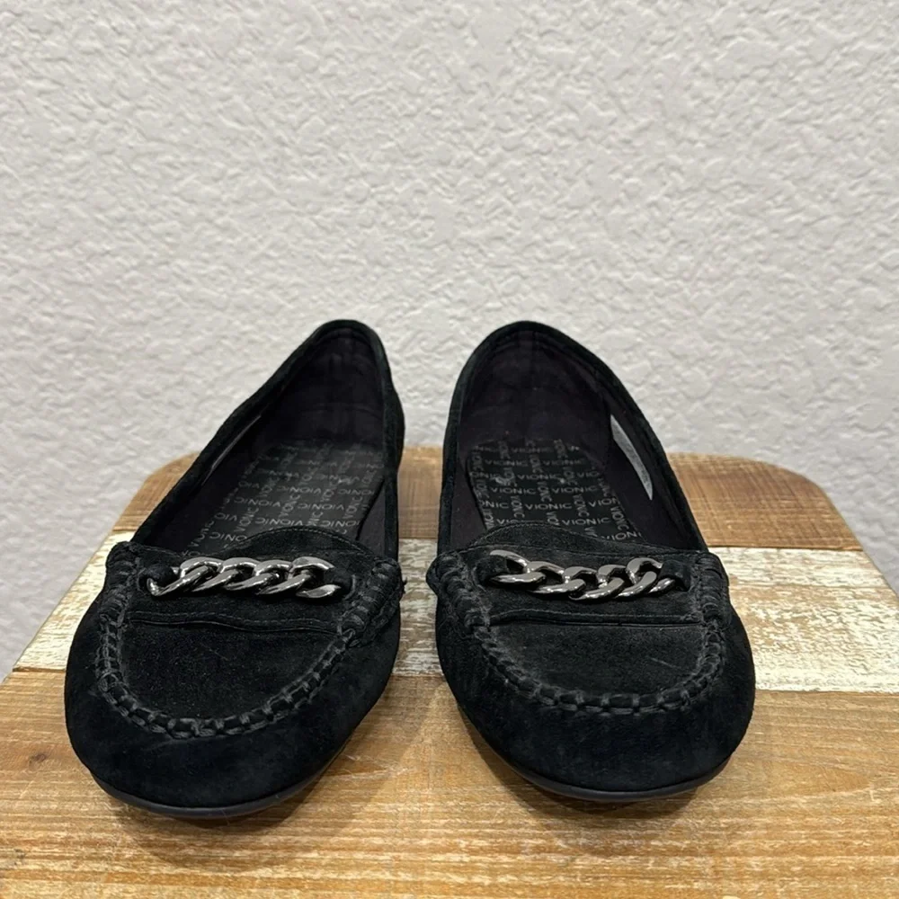 Vionic Mesa Black Suede Chainlink Loafers Size 7 - Picture 3 of 7